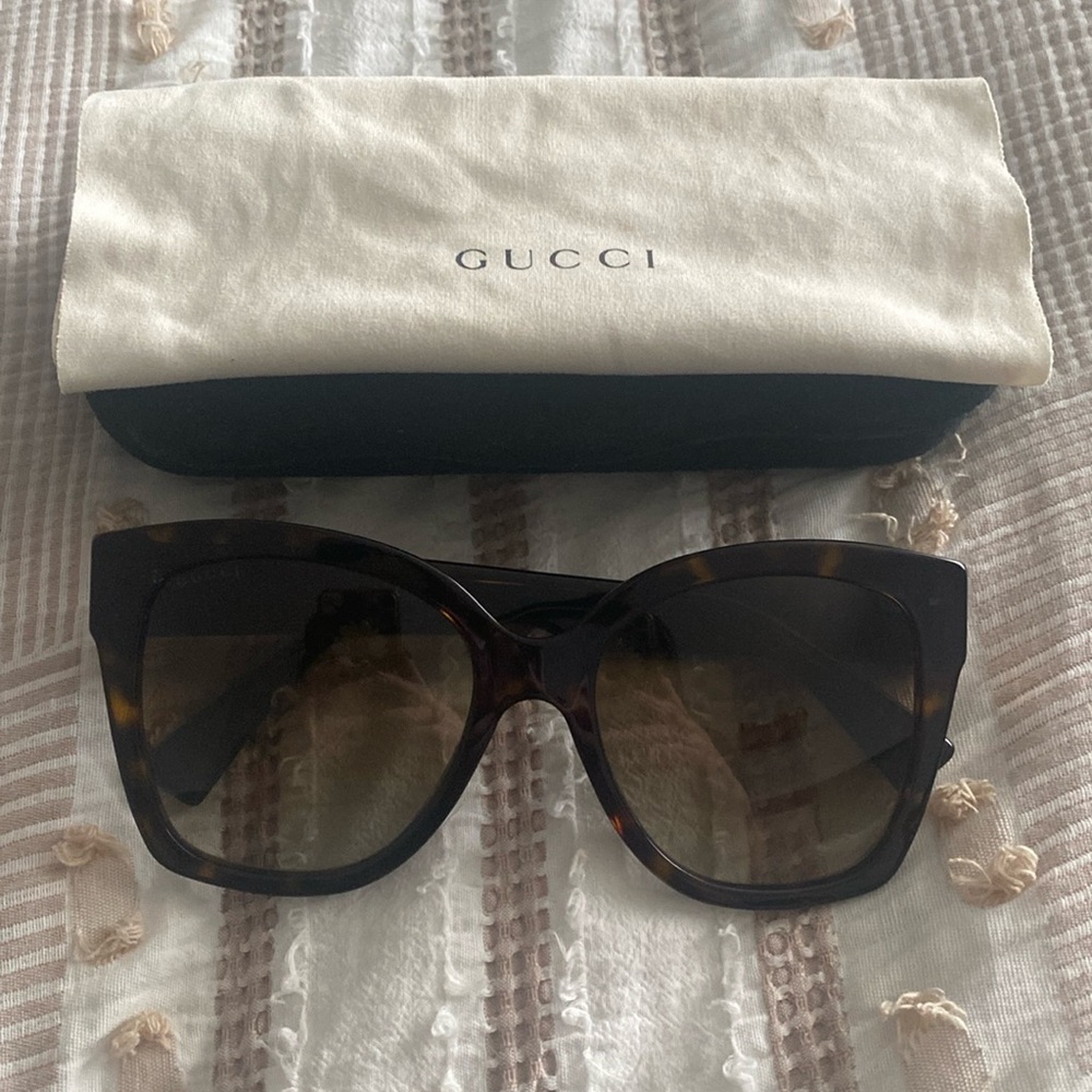 ✨Authentic Gucci 54mm Dark Havana Brown Tortoiseshell Graduated Lens Sunglasses✨